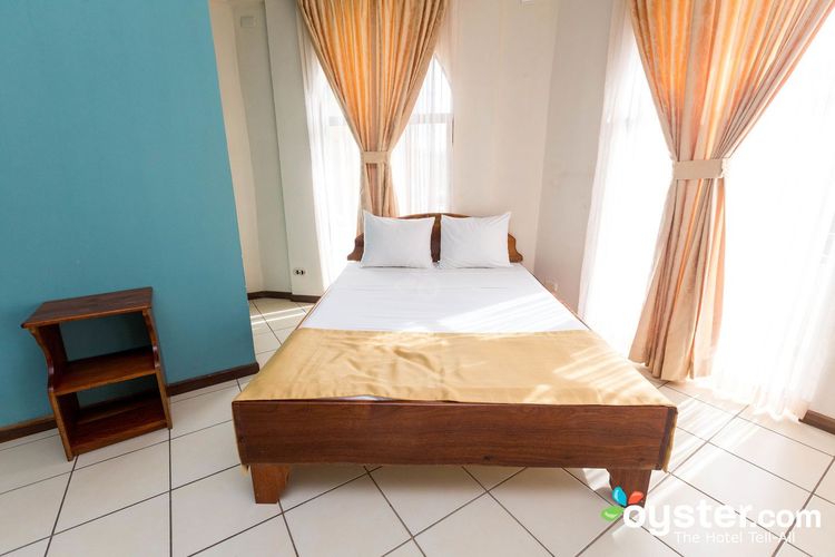 Best Party Hotels in Tamarindo, Province of Guanacaste